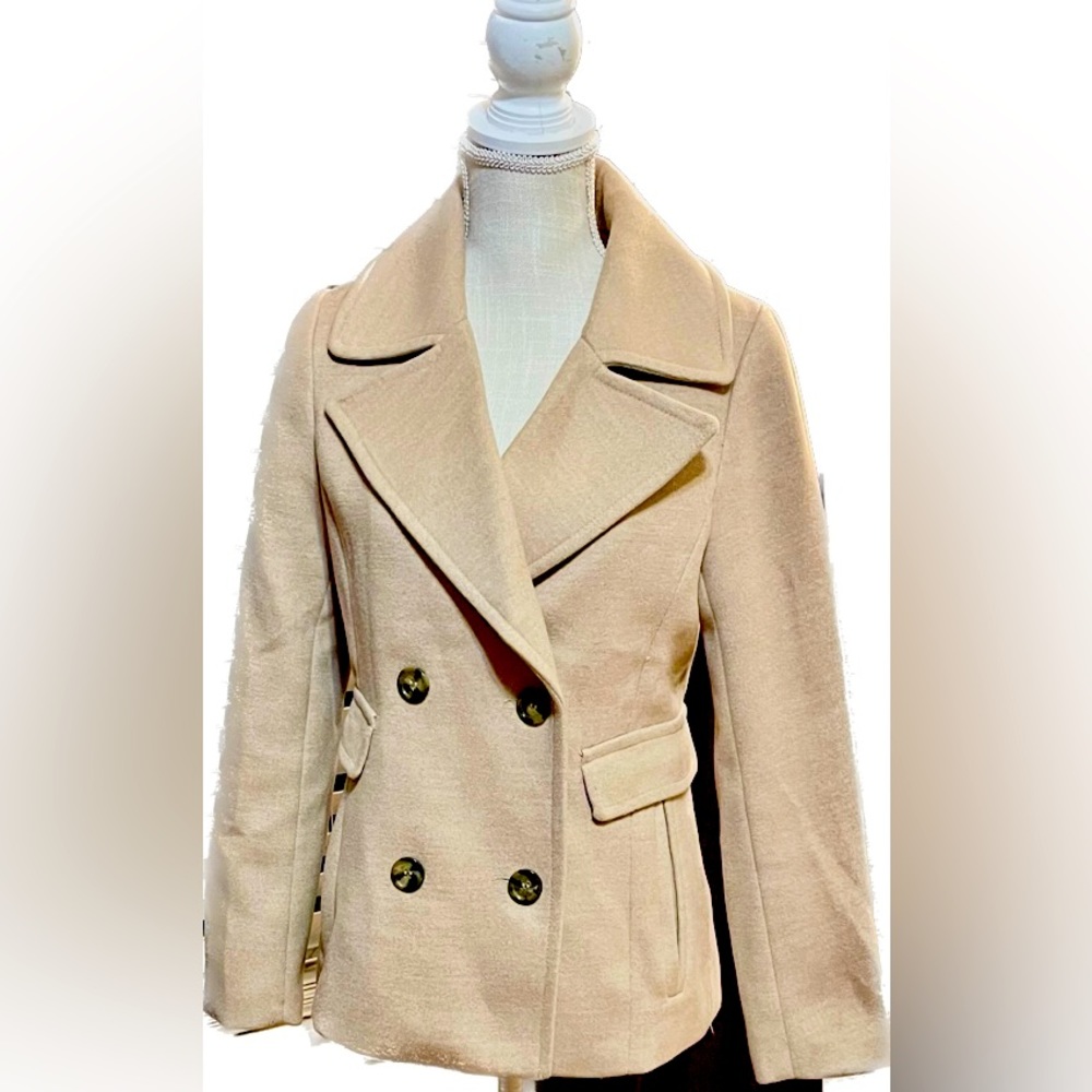 H&M Double-Breasted Coat (Short)